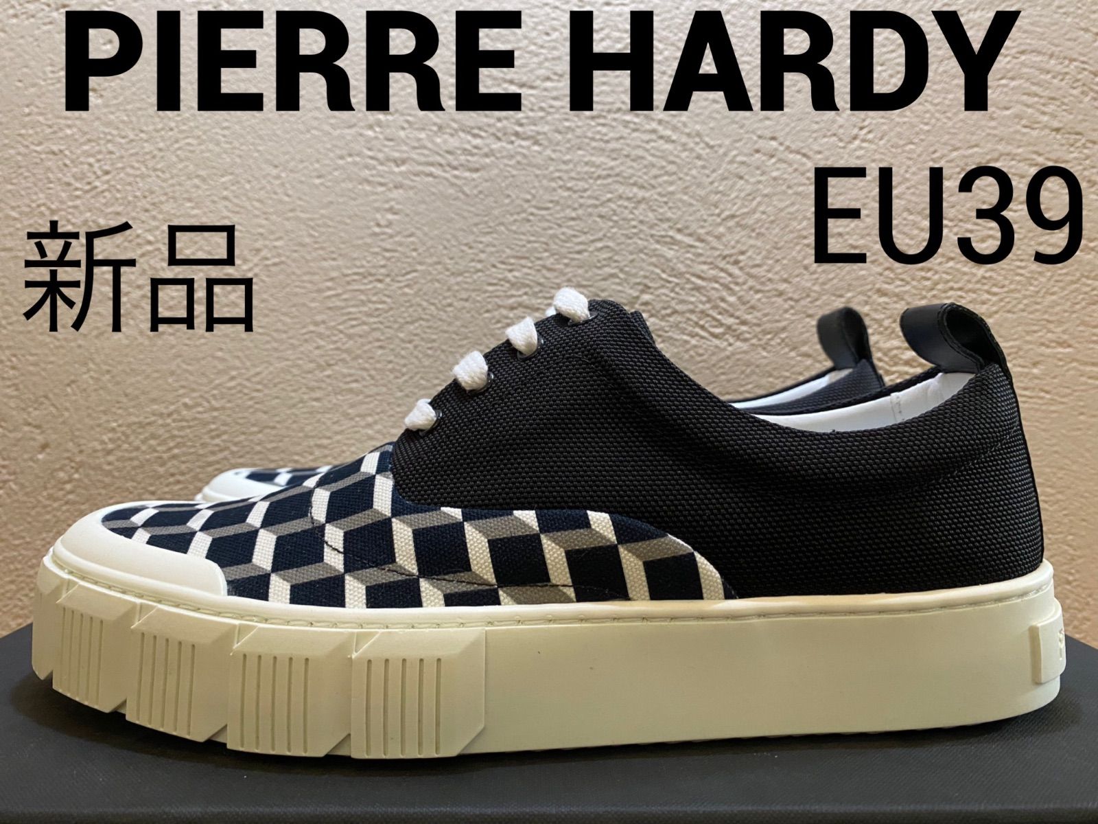 新品 PIERRE HARDY キューブ柄 キャンバス レースアップスニーカー