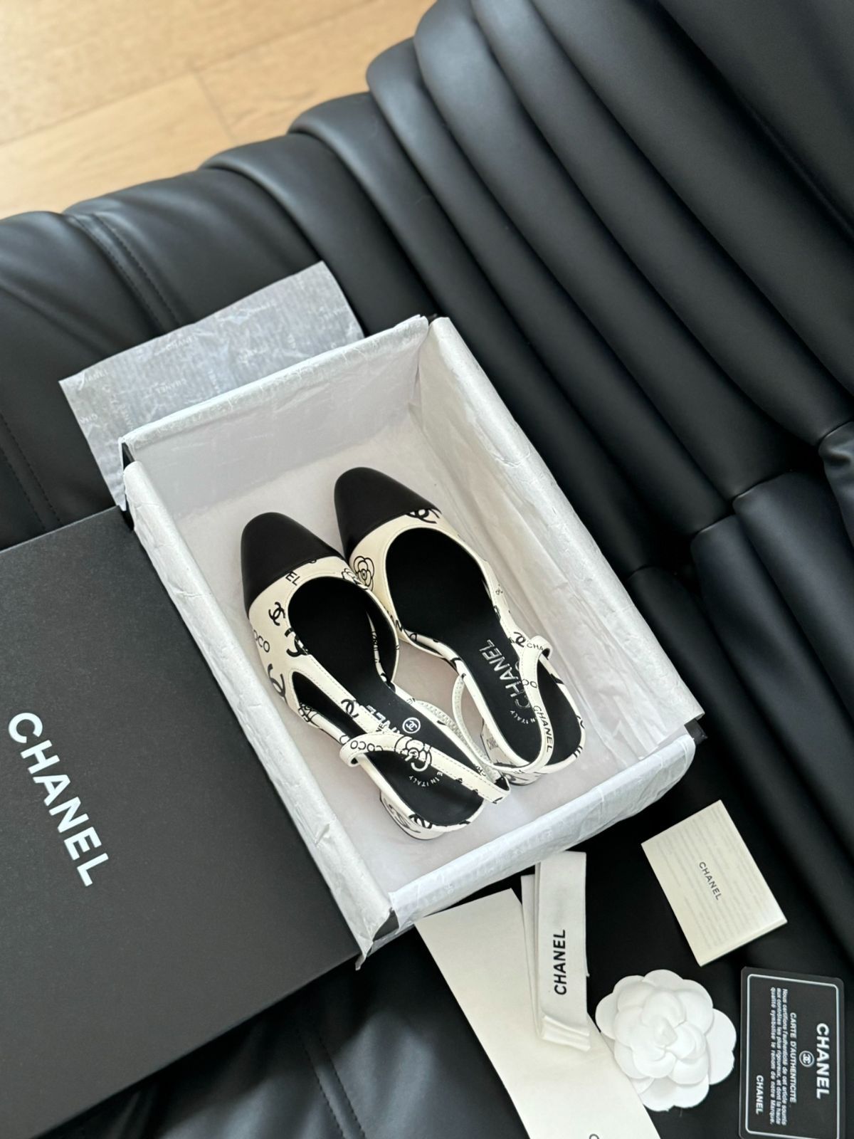 **足元も上品に♡**【CHANEL】 スリングバッグ w300__0c.jpeg