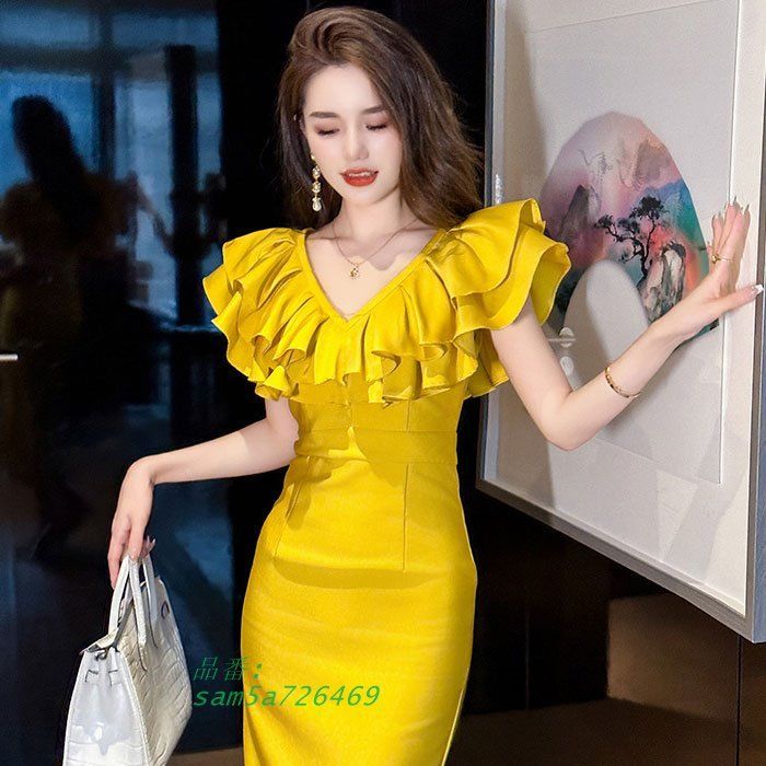 フリル胸元開き