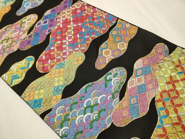 平和屋着物○六通柄 本袋帯 雲形割付文 黒地 金銀糸 正絹 逸品