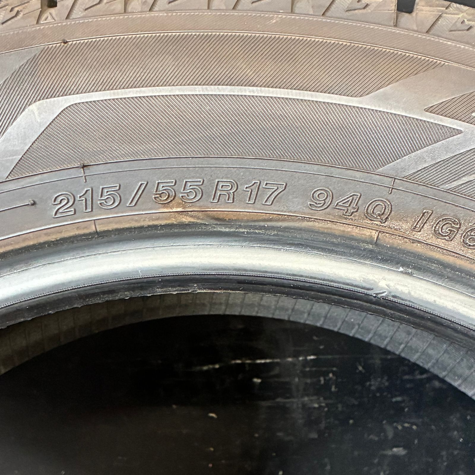 送料込☆ヨコハマES32☆215/60R16☆クラウン・ヴェゼル・CX-3☆2本 送料込☆ヨコハマES32☆215/60R16☆クラウン・ヴェゼル・CX-3☆2