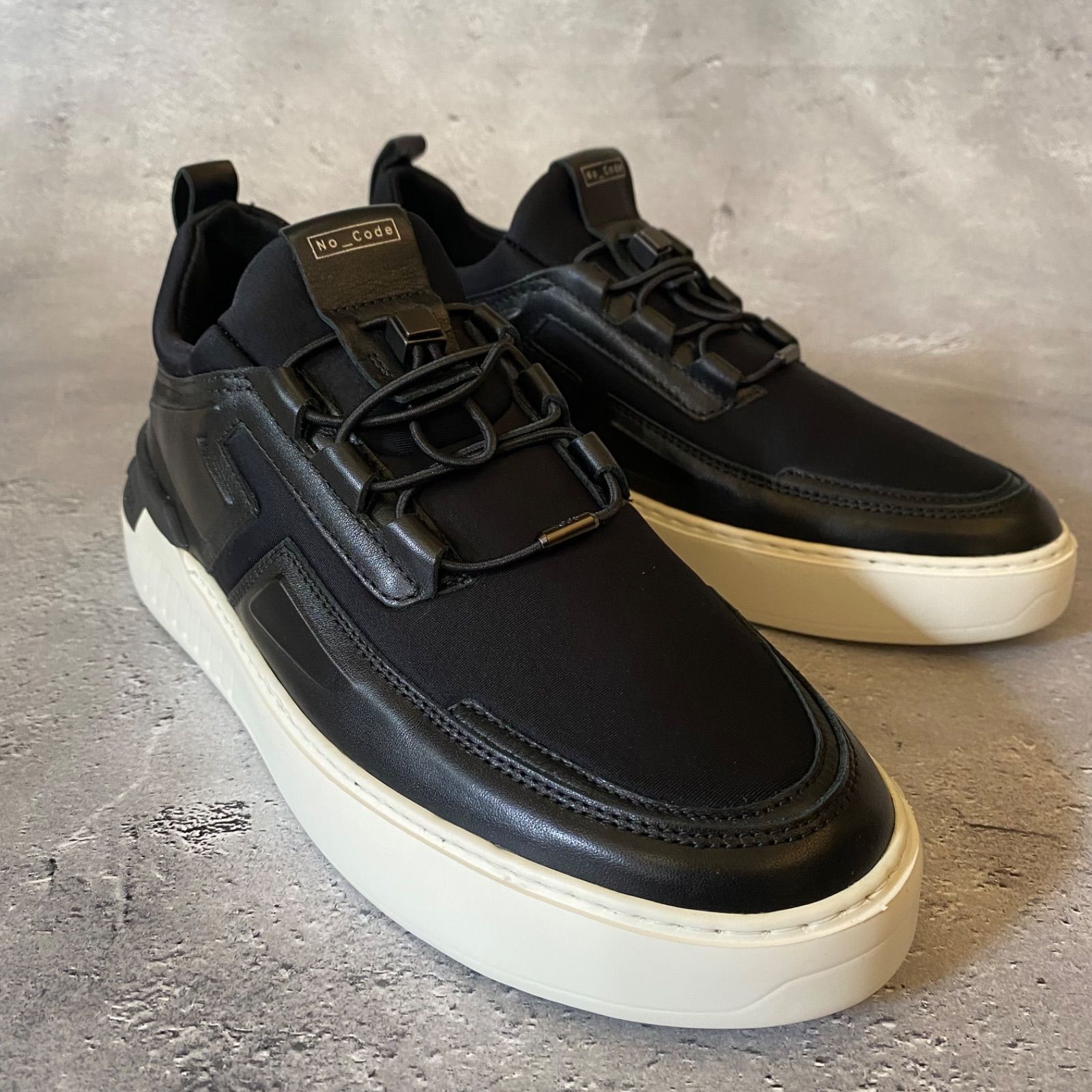 新品 TOD'S No_Code レザースニーカー ラグジュアリースニーカー