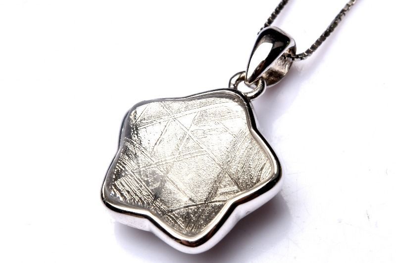 シルバー925 ギベオン隕石(メテオライト) 14x14mm ペンダント