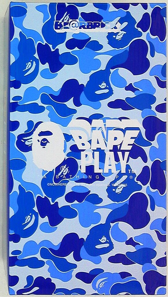 MEDICOMTOY 400% BE RBRICK BAPE R CAMO SHARK BE RBRICK 400% BLUE 400%