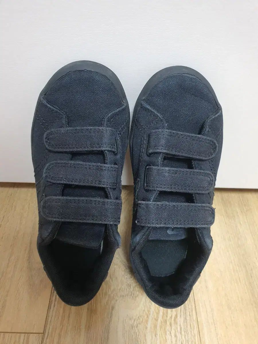 【雷市場（ポンジャン）商品韓国直送】 new balance kids(ニューバランスキッズ) スニーカー 185