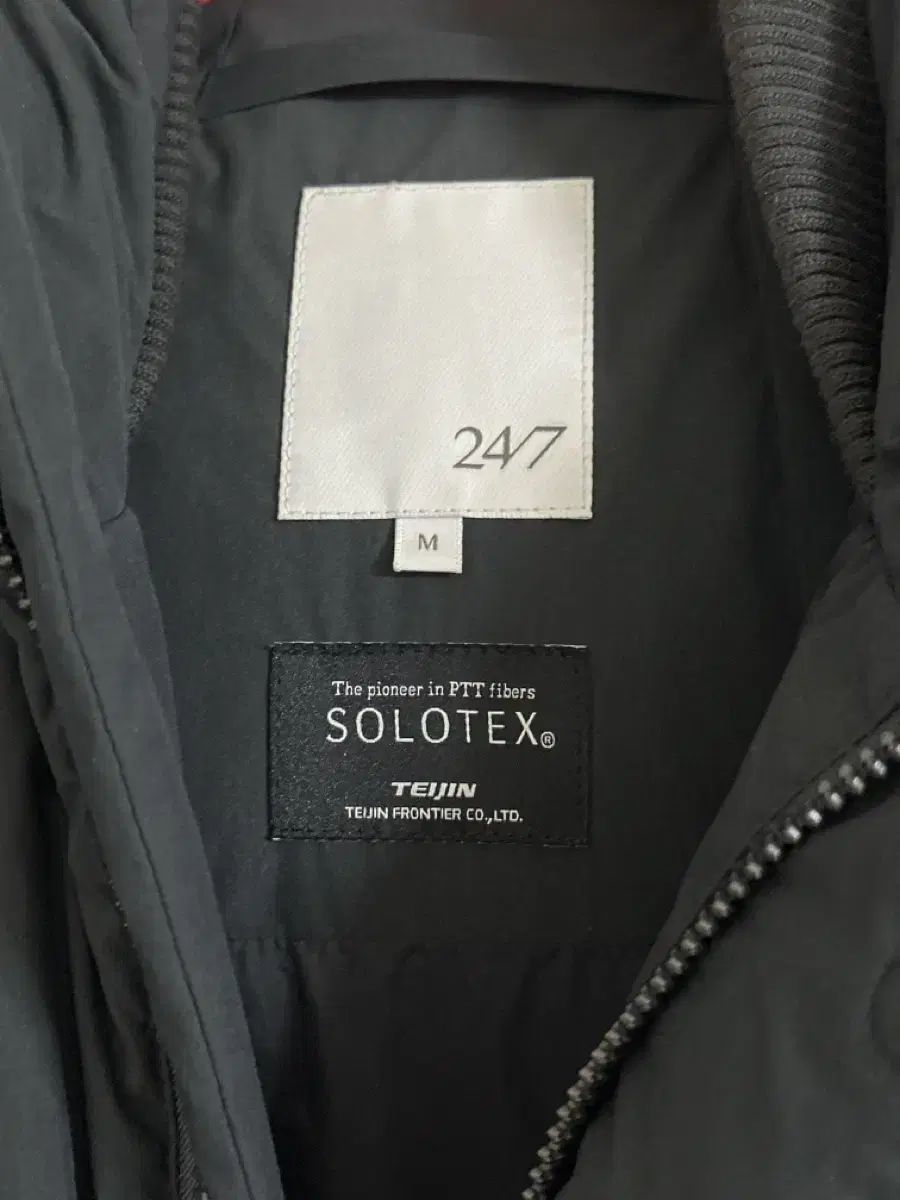 247 シリーズ ソロテックス グースダウン M 黒 WWW_KANDAIZUMI_COM