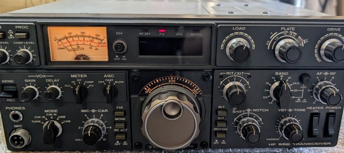 現状品 トリオ TS-820V HF SSB トランシーバー TRIO アマチュア 無線