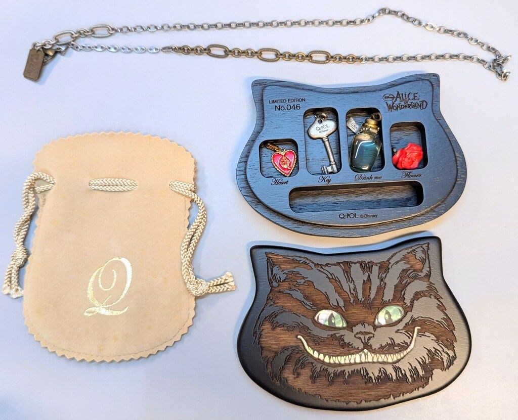 Q-pot x ディズニー コレクションボックス ネックレス|チャーム チェシャ猫