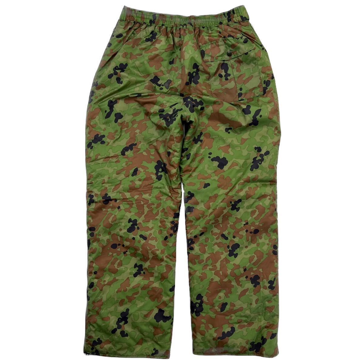 陸自迷彩  中綿 パンツ リバーシブル カモフラ カーキ L 秋冬 野外 防寒 ミリタリー アウトドア キャンプ 希少 軍モノ 人気 JS1060