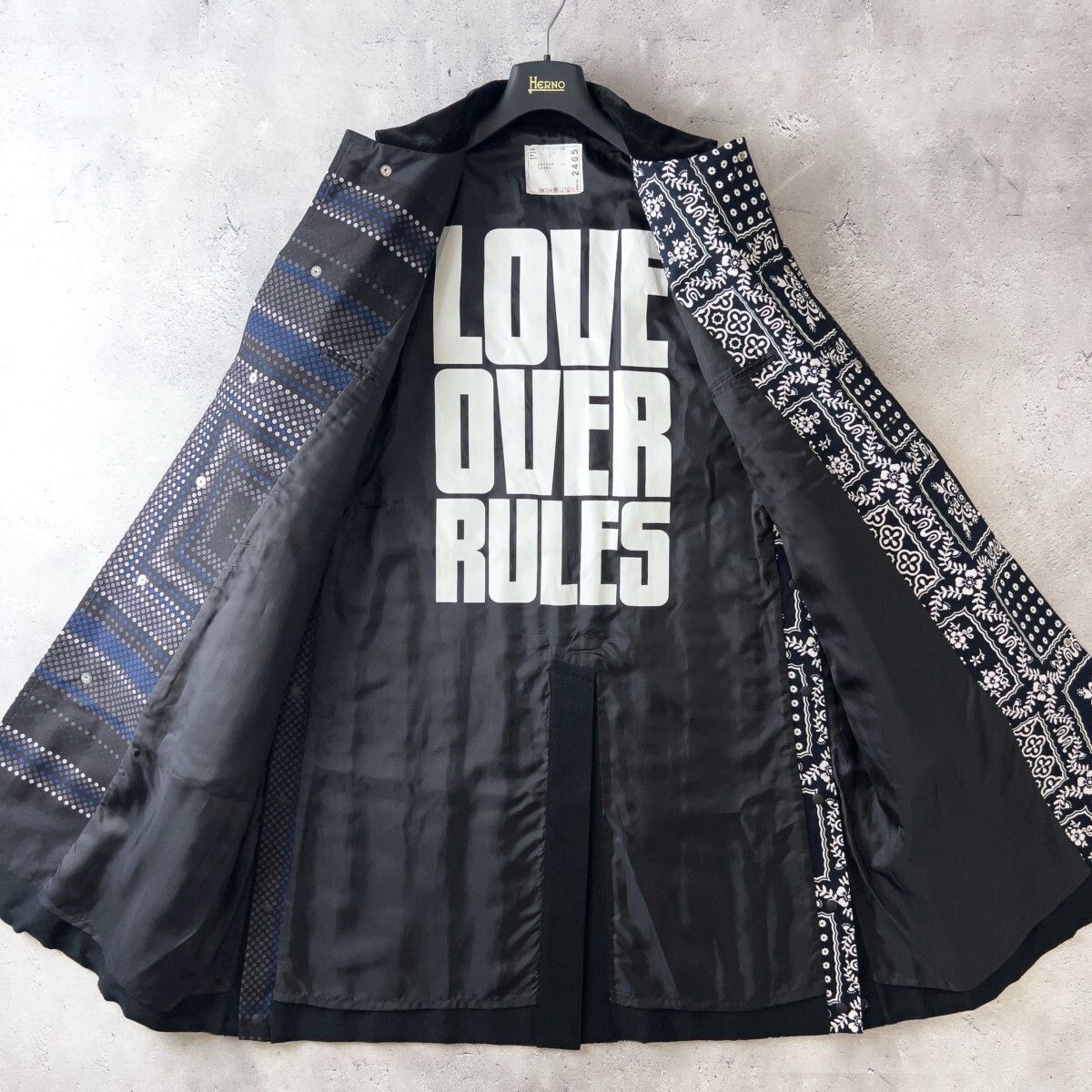 sacai Hank Willis Thomas Archive Mix L 【公式通販】