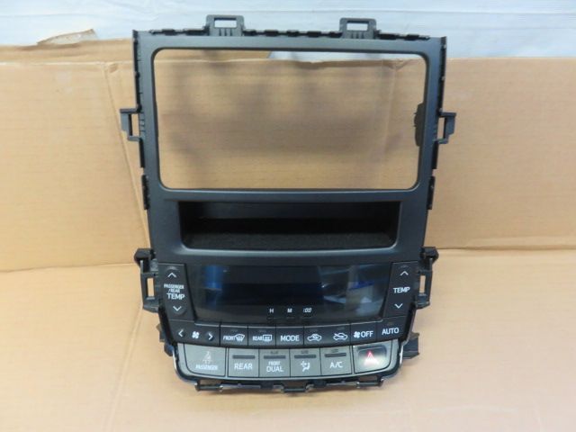 ◇ヴェルファイア GGH20W エアコンパネル/スイッチ No.241793◇ 30系 アルファード ヴェルファイア リアエアコンコントロールパネルフレーム サテンシルバー AV30-IN-U04 | インテリア ルーフ スイッチ  エアコン パネル コンソール ガーニッシュ カバー パーツ カスタム 内装 室内 パーツ トヨタ アルヴェル | キャラッツ店