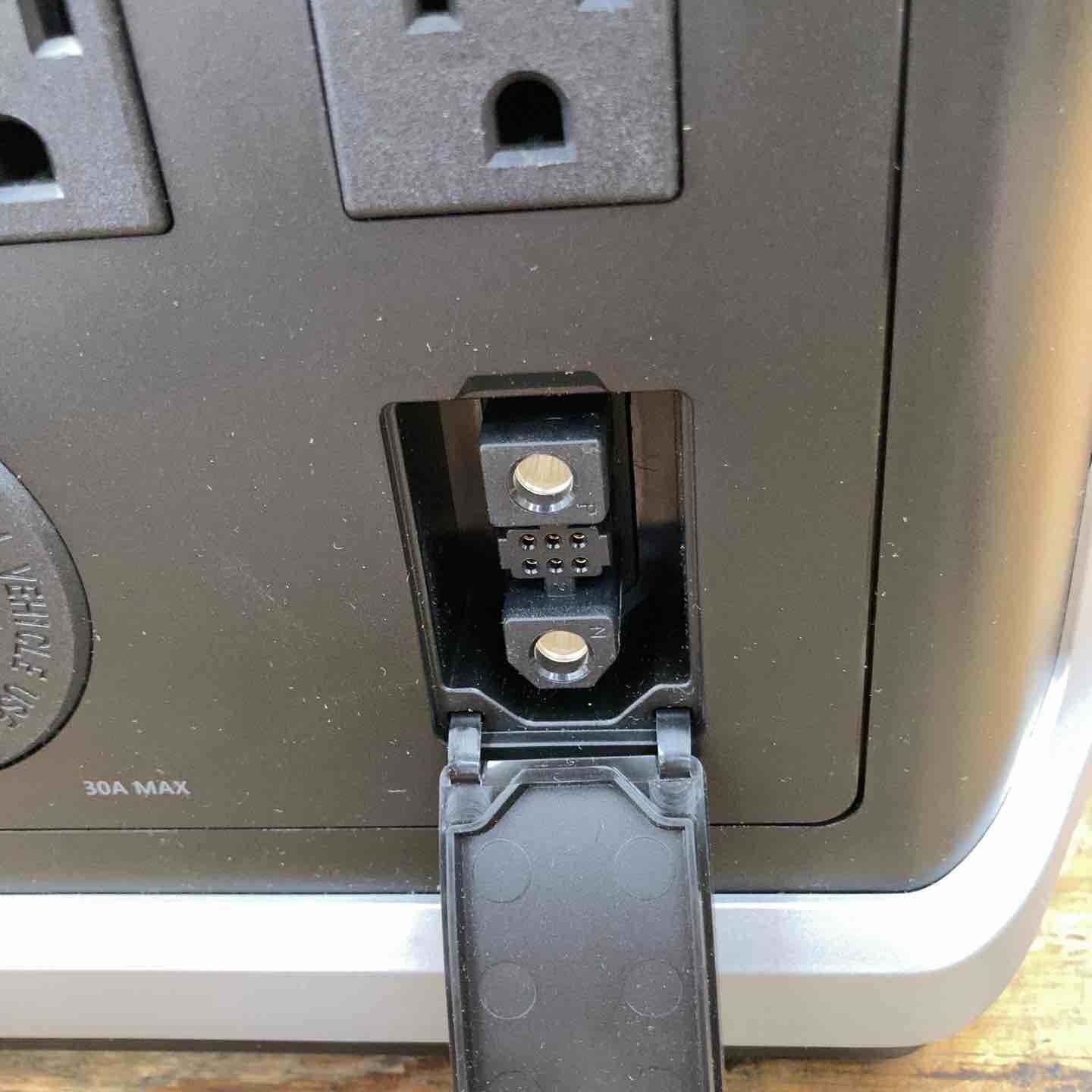 ポータブル電源