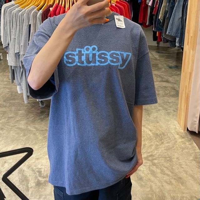 【stussy / ストゥーシー】Tシャツ