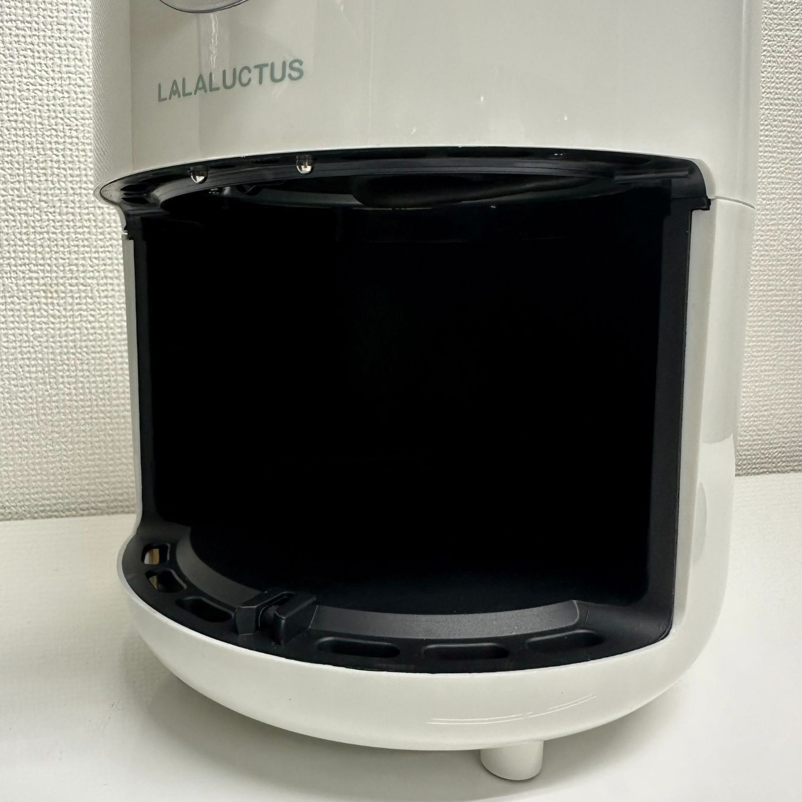 LALALUCTUS WHITE ノンオイルフライヤー SE6700 - メルカリ