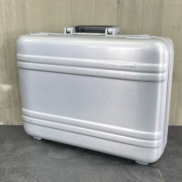 アタッシュケース【中古】ZERO HALLIBURTON ゼロハリバートン アルミ トランクケース 約46×14×35cm /57709 - メルカリ