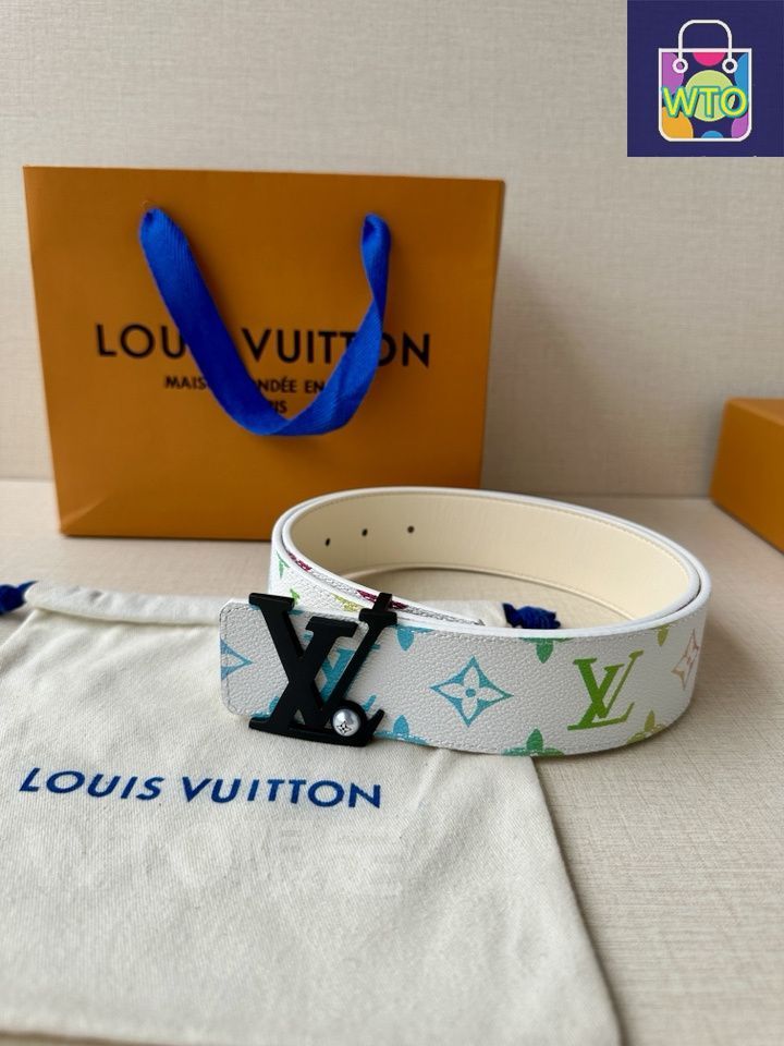 ルイ・ヴィトンベルトです LOUIS VUITTON ルイヴィトン ベルト LV 40mm リバーシブル