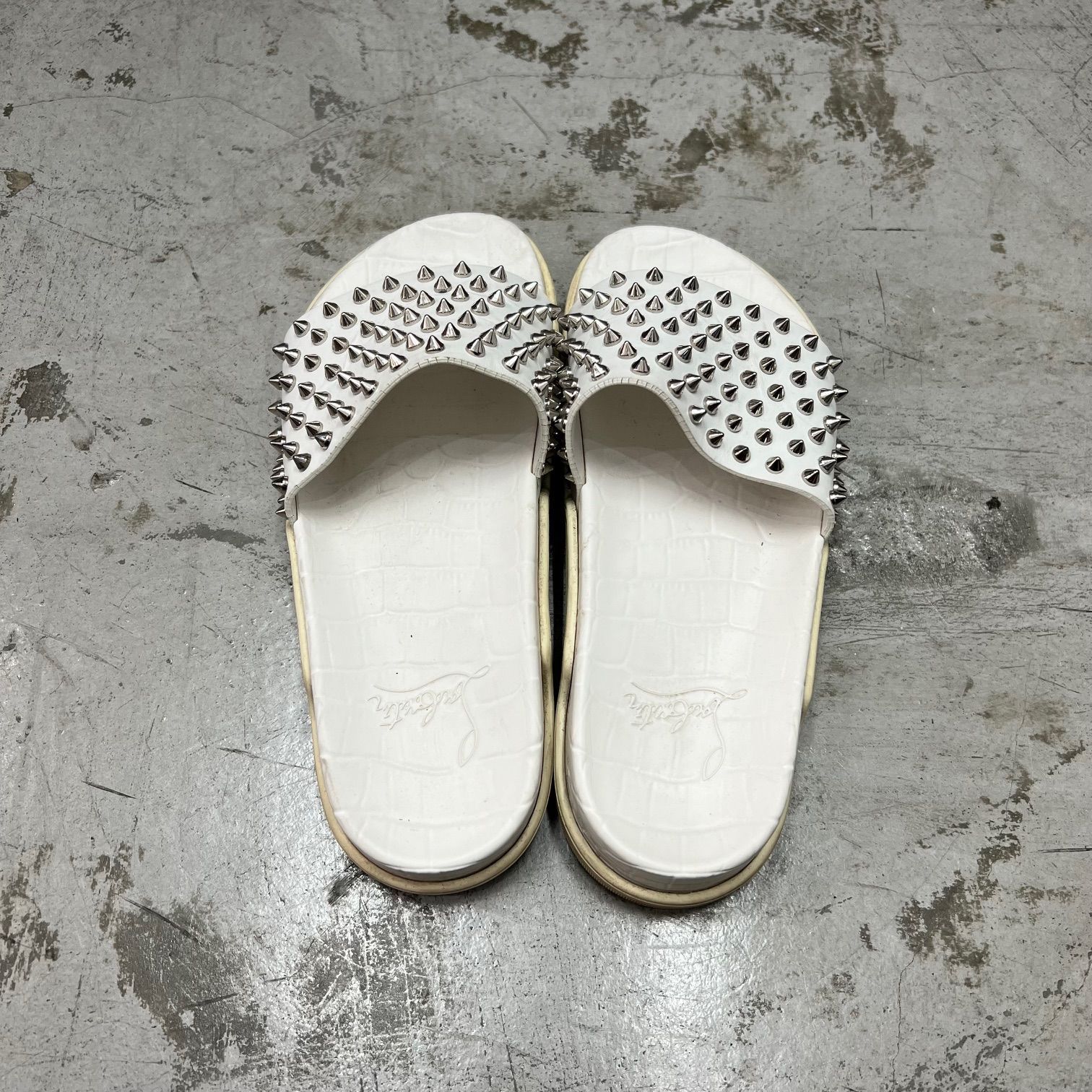 Christian Louboutin スタッズ サンダルPool Fun