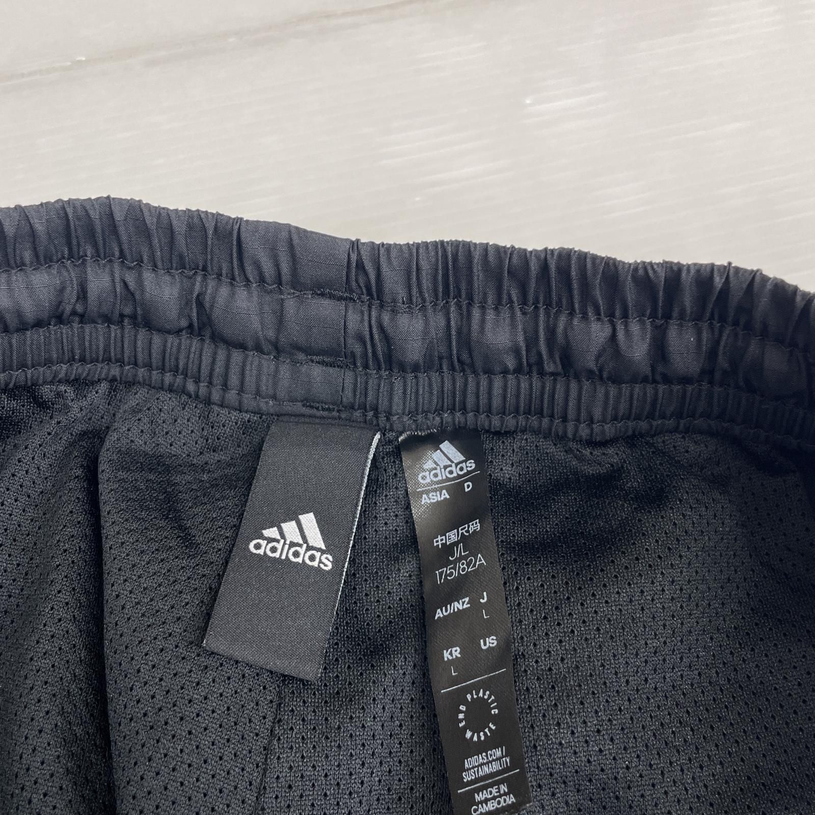 adidas サッカーフランス代表 ショートパンツ 古着 刺繍 エンブレム XO adidas サッカーフランス代表 ショートパンツ 古着 刺繍