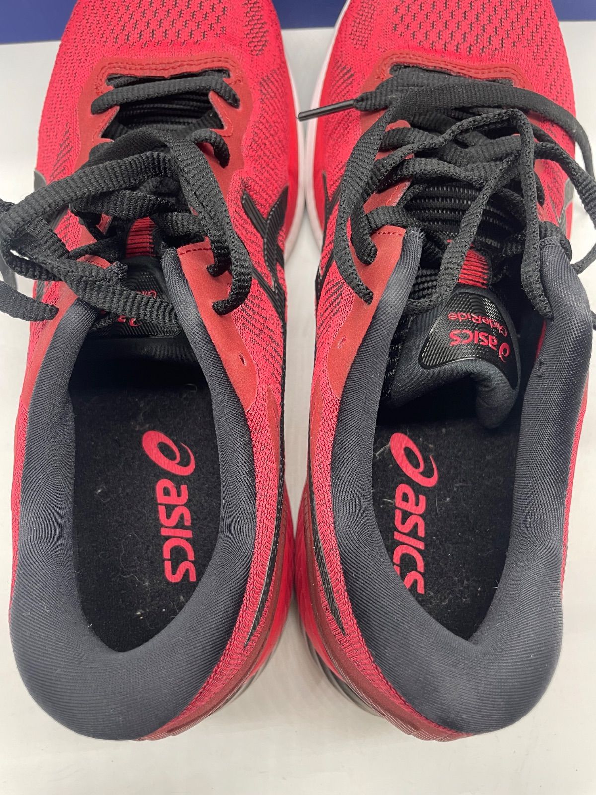 美品　ASICS アシックス GlideRide ランニングシューズ　26㎝ ASICS アシックス GlideRide 26.5cm ランニングシューズ レッド