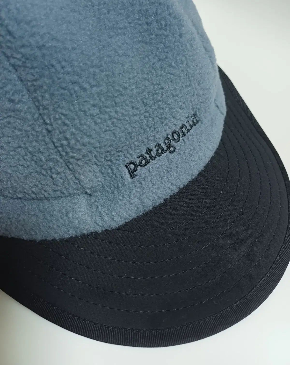 L Patagonia パタゴニア フリース ダックビル イヤーフラップ 帽子