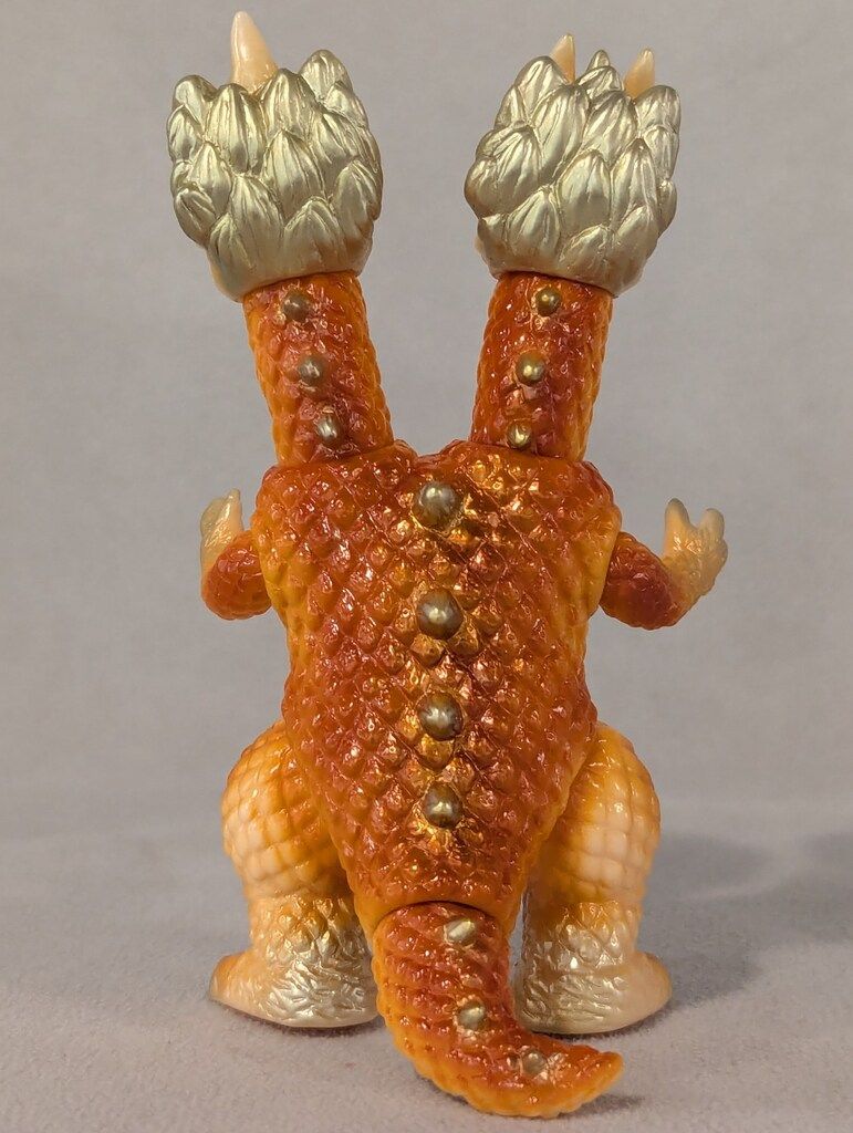 LESTANG NICOLAS 創世の大怪獣 KYODORA MINI 黄色成型 - メルカリ