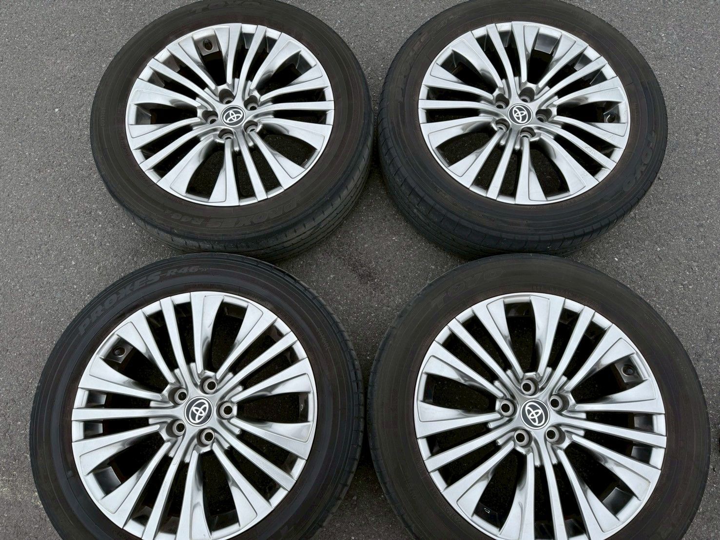 トヨタ純正ホイール＆ノーマルタイヤ 225|55R19 TOYO PROXES R46 80ハリアー