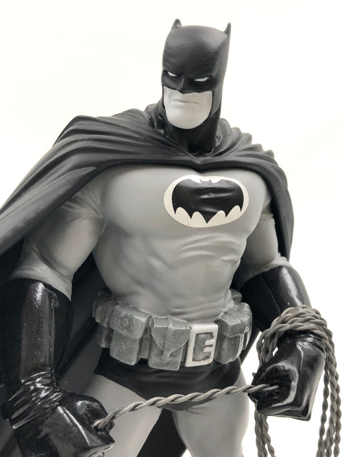 バットマン バストスタチュー フランクミラー ♪) DCコレクタブルズ バットマン フランク・ミラー ver.2.0