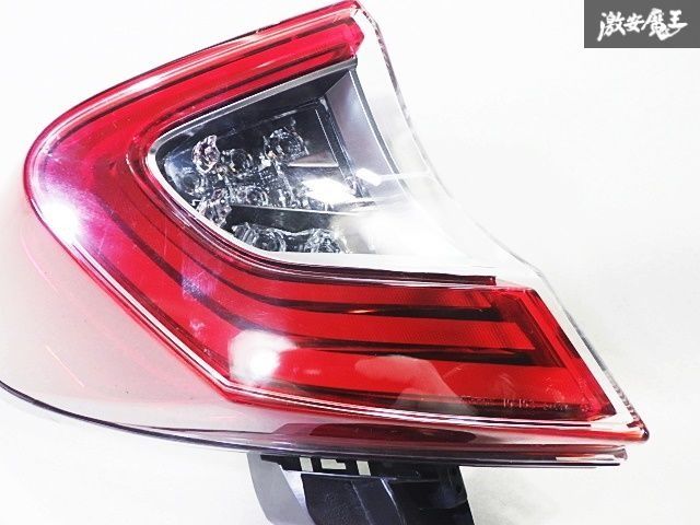 C-HR NGX-50 純正テールライト ZYX10 NGX50 C-HR/CHR 純正 LED テールランプライトレンズ 右R