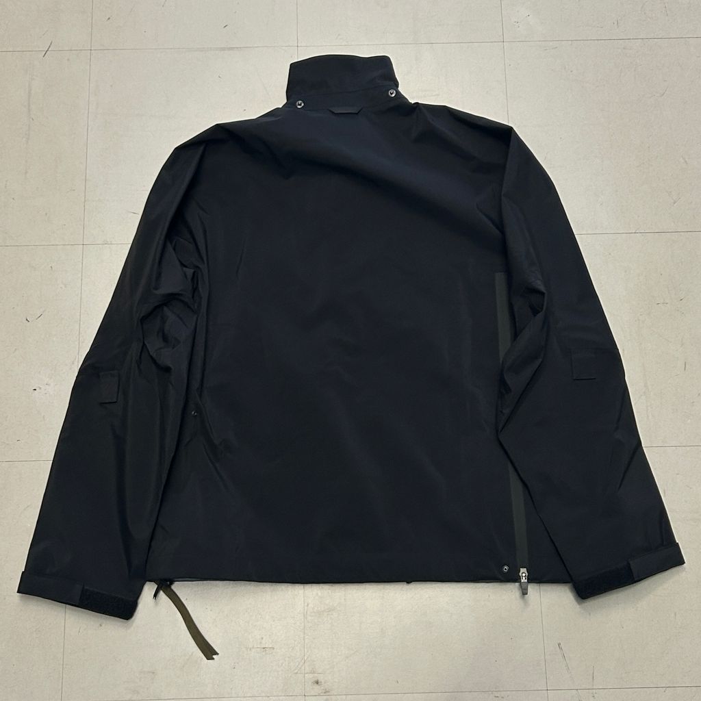 ACRONYM E-J2 ジャケット ブラック Had some alterations done on an acronym E-j2 : r/TechWear