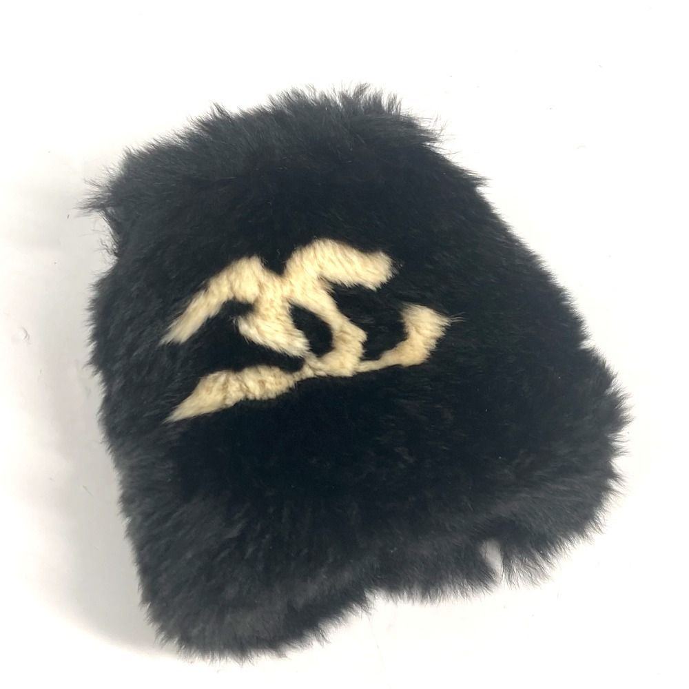 CHANEL ラパン　ファーブレスレット　バングル　リストバンド CHANEL ファーブレスレット（CHANEL ラパンファーブレスレット