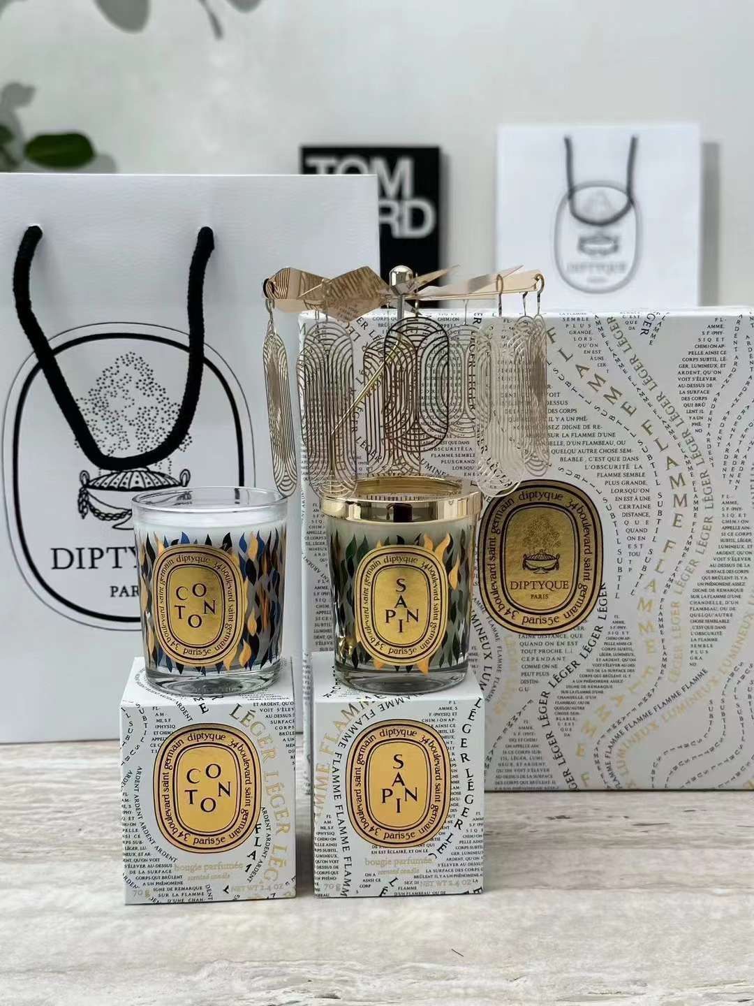 未使用 diptyque ディプティック 2024冬限定 アロマキャンドル カルーセル. - メルカリ