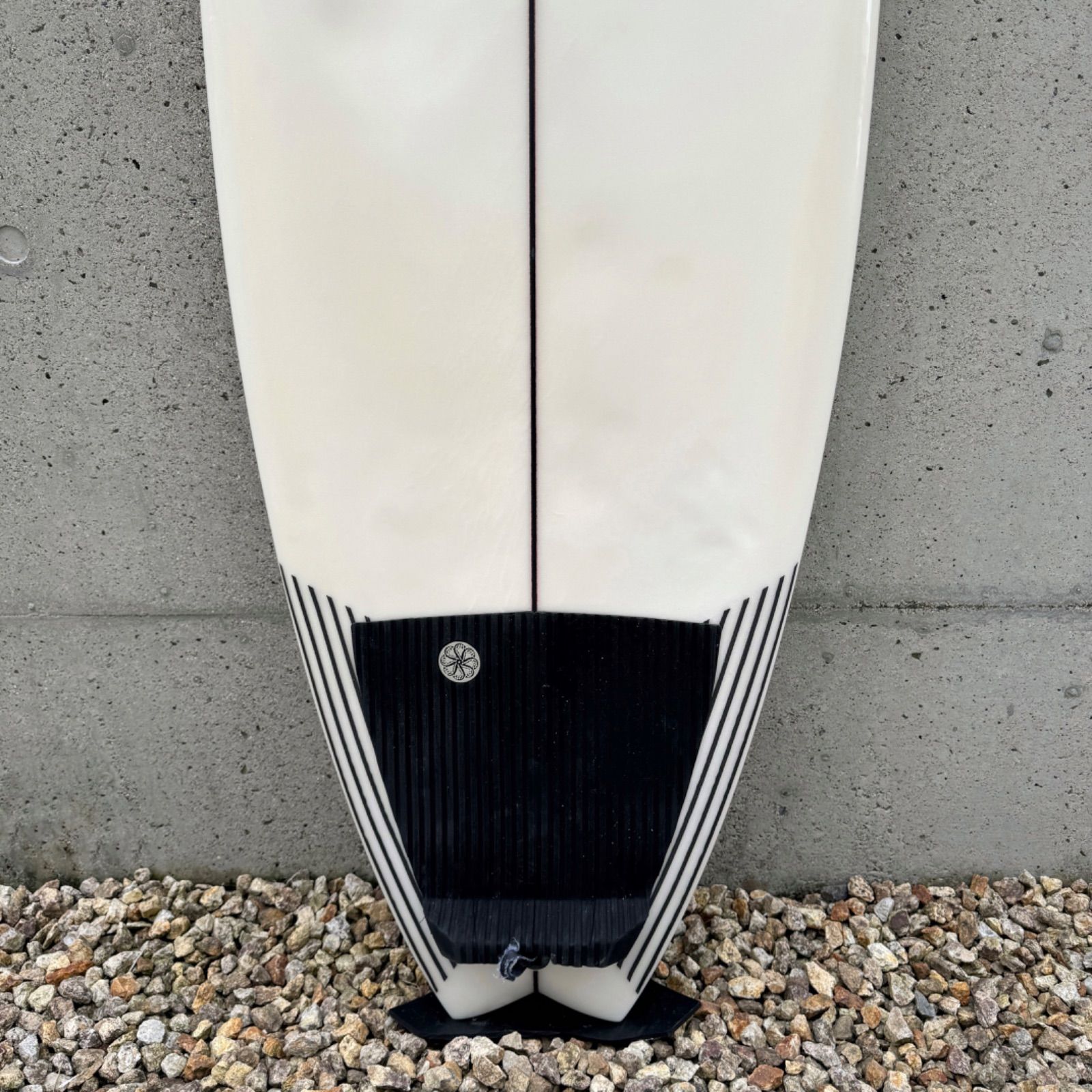 3,000円クーポン発行中‼︎】TOKORO トコロサーフボード 5'9 SF3 ショートボード 31.5L サーフボード PU 小波パフォーマンス  - メルカリ
