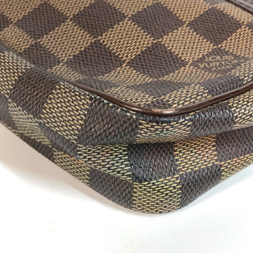 エベヌ ブラウン