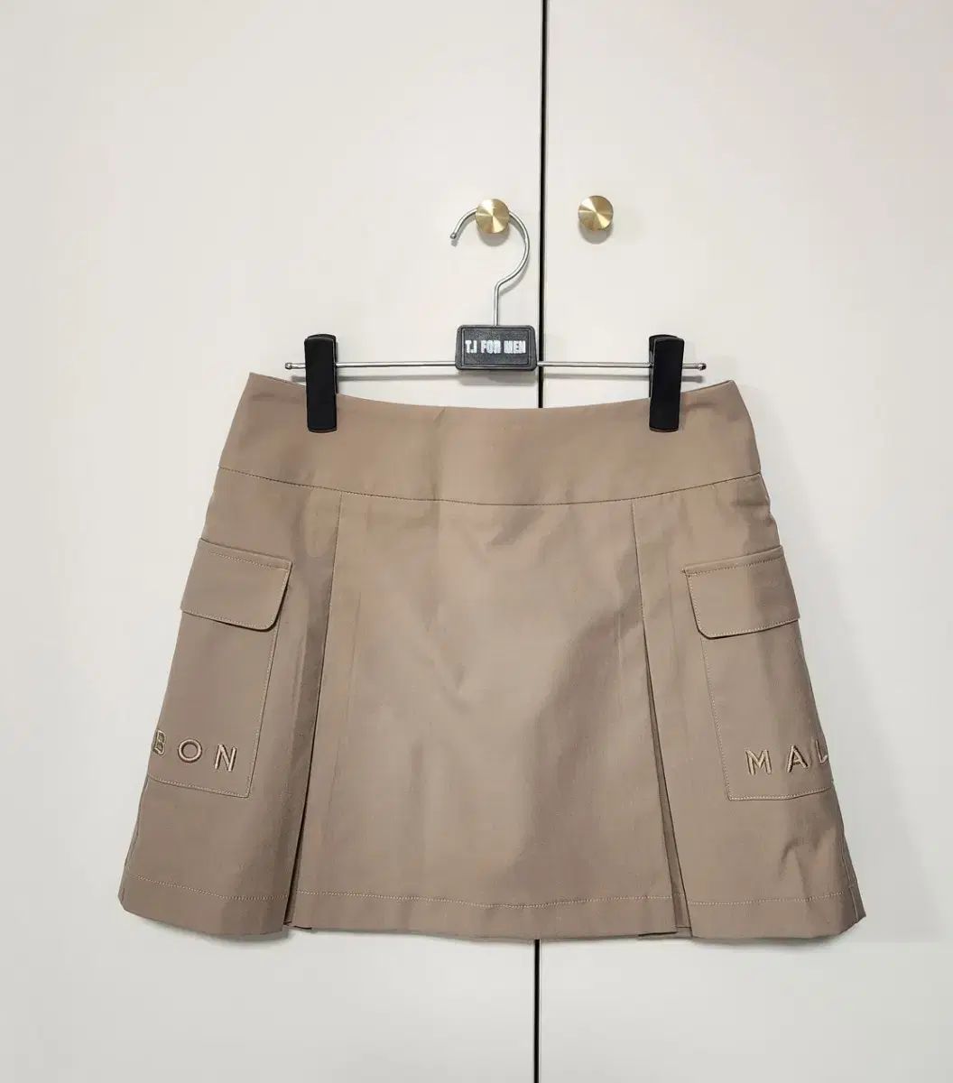 MALBON GOLF マルボンゴルフ ゴルフ カーゴ プリーツ スカート ベージュ