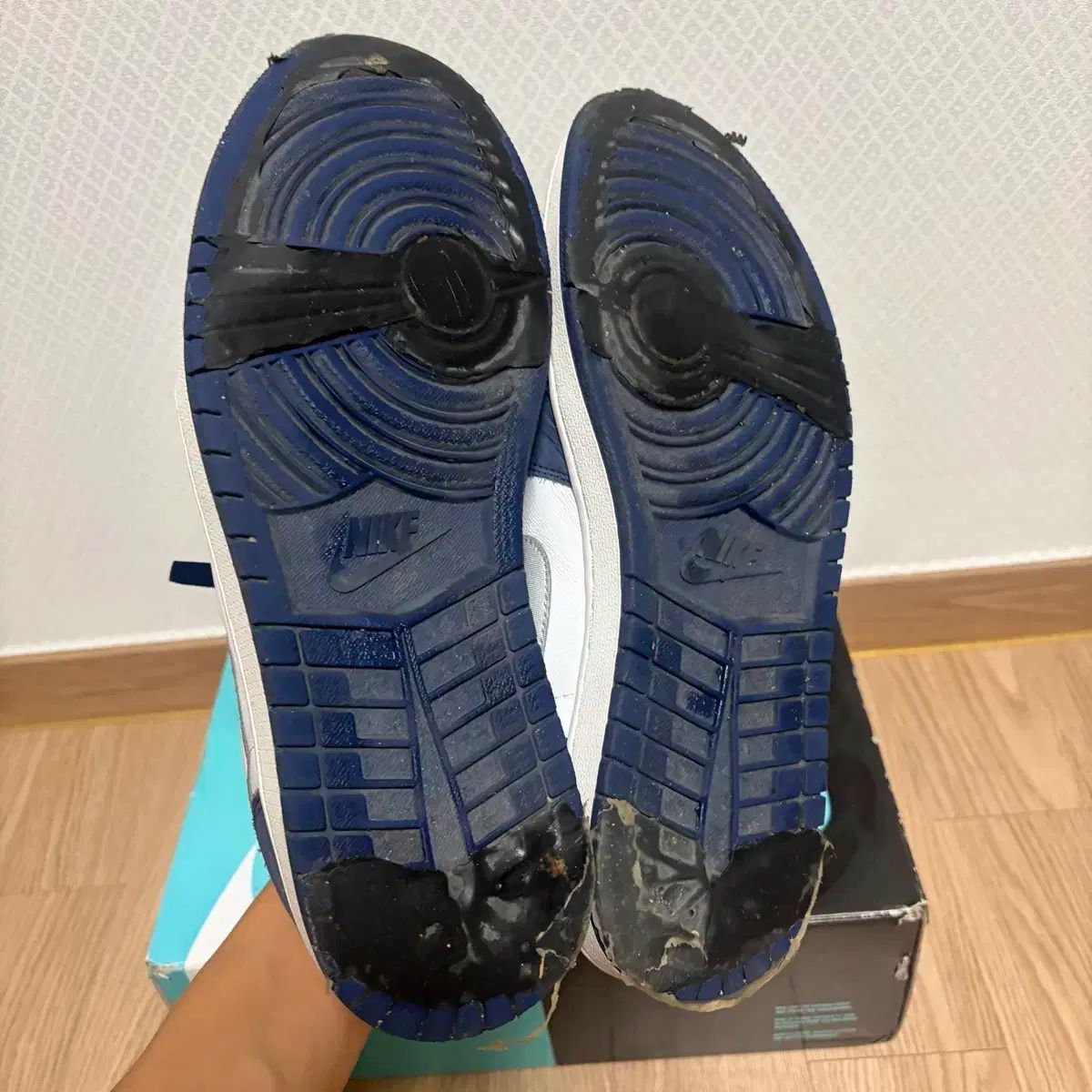 ミッドナイト ネイビー