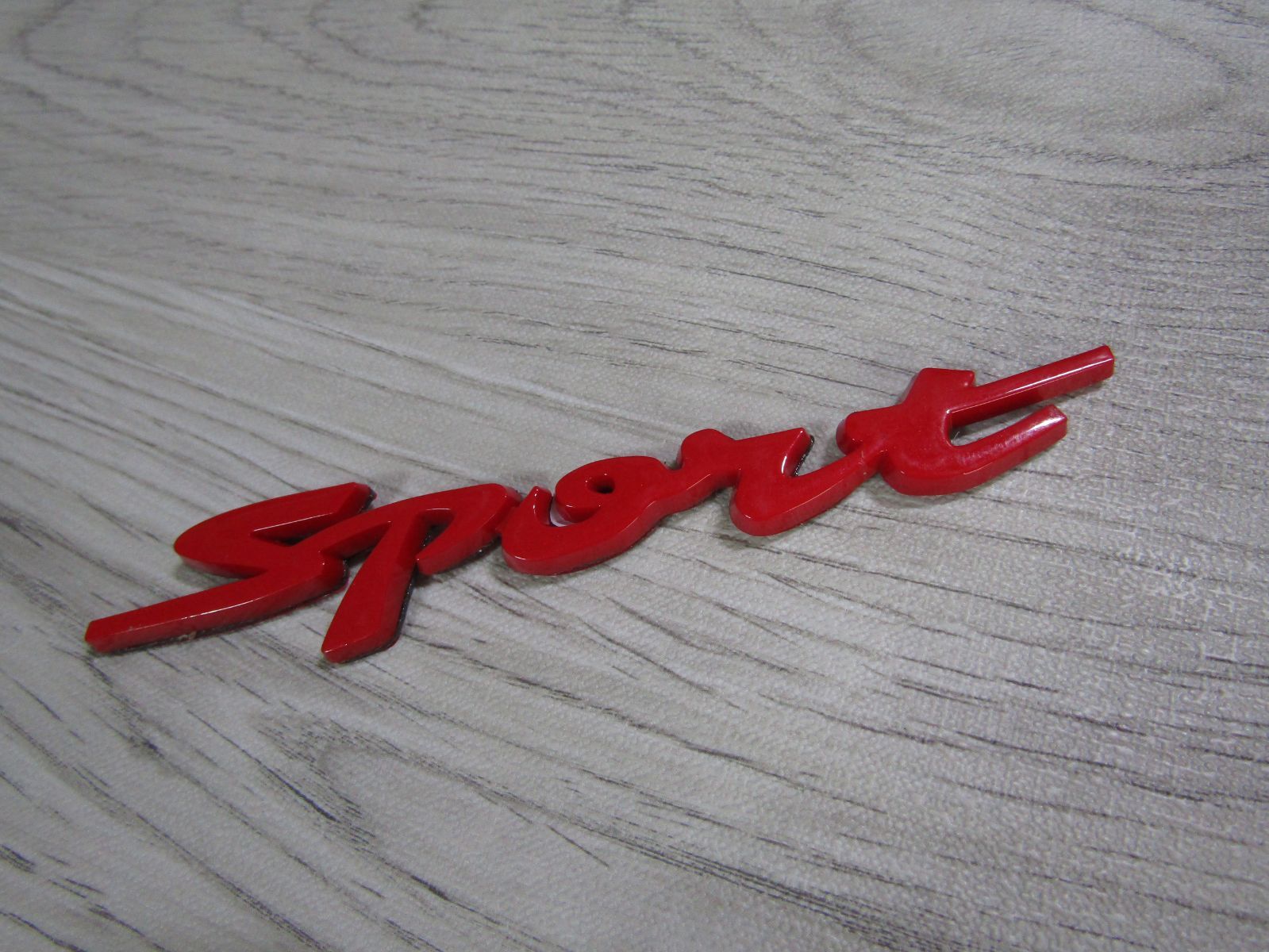 ○ SUZUKI スイフトZC32S,ZC33S ABS製 RED赤 エンブレム - メルカリ