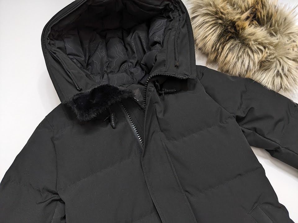 におい有 Aritzia アリツィア Tna ファー付き ロング ダウンジャケット ダウンコート ST. ANTON PARKA ナイロン  700フィルパワー カナダ - メルカリ