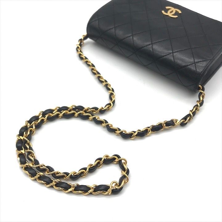 美品 CHANEL シャネル ココマーク ミニマトラッセ レザー プッシュロック チェーン ショルダー レディース バッグ 鞄 ブラック 黒 k5599 楽天市場】【中古】良品 CHANEL シャネル ココマーク ミニ マトラッセ