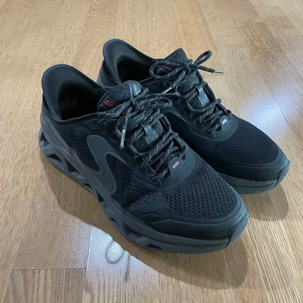 SKECHERS スケッチャーズ スニーカー 270