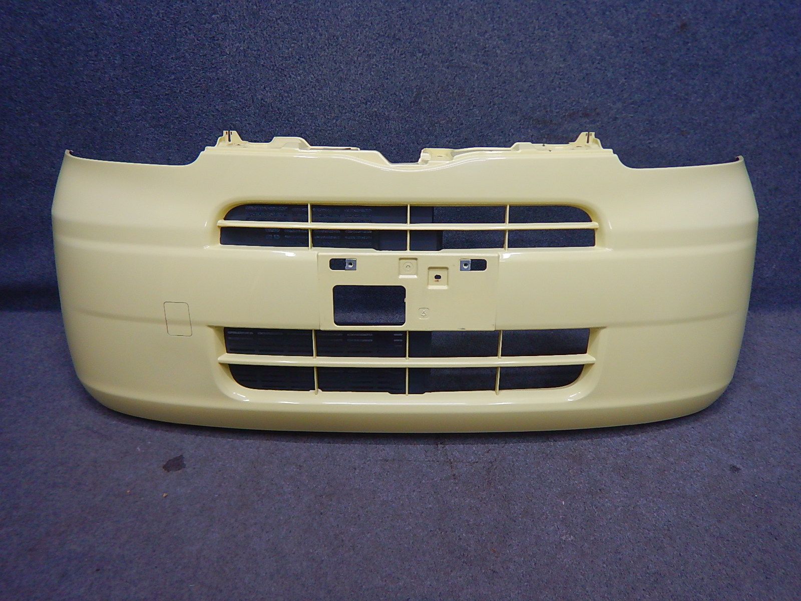 ダイハツ タント L375S フロントバンパー 52101-B2260 コットンアイボリー T19 101971