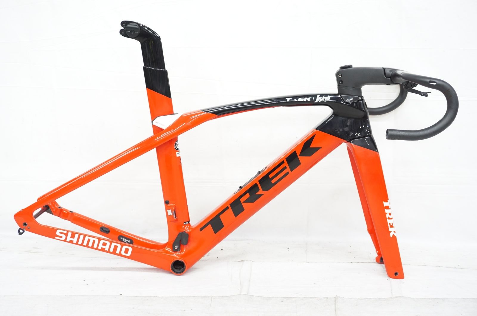 TREK トレック MADONE SL 6 DISC 2020-2021年モデル フレームセット | バイチャリ阪急塚口店