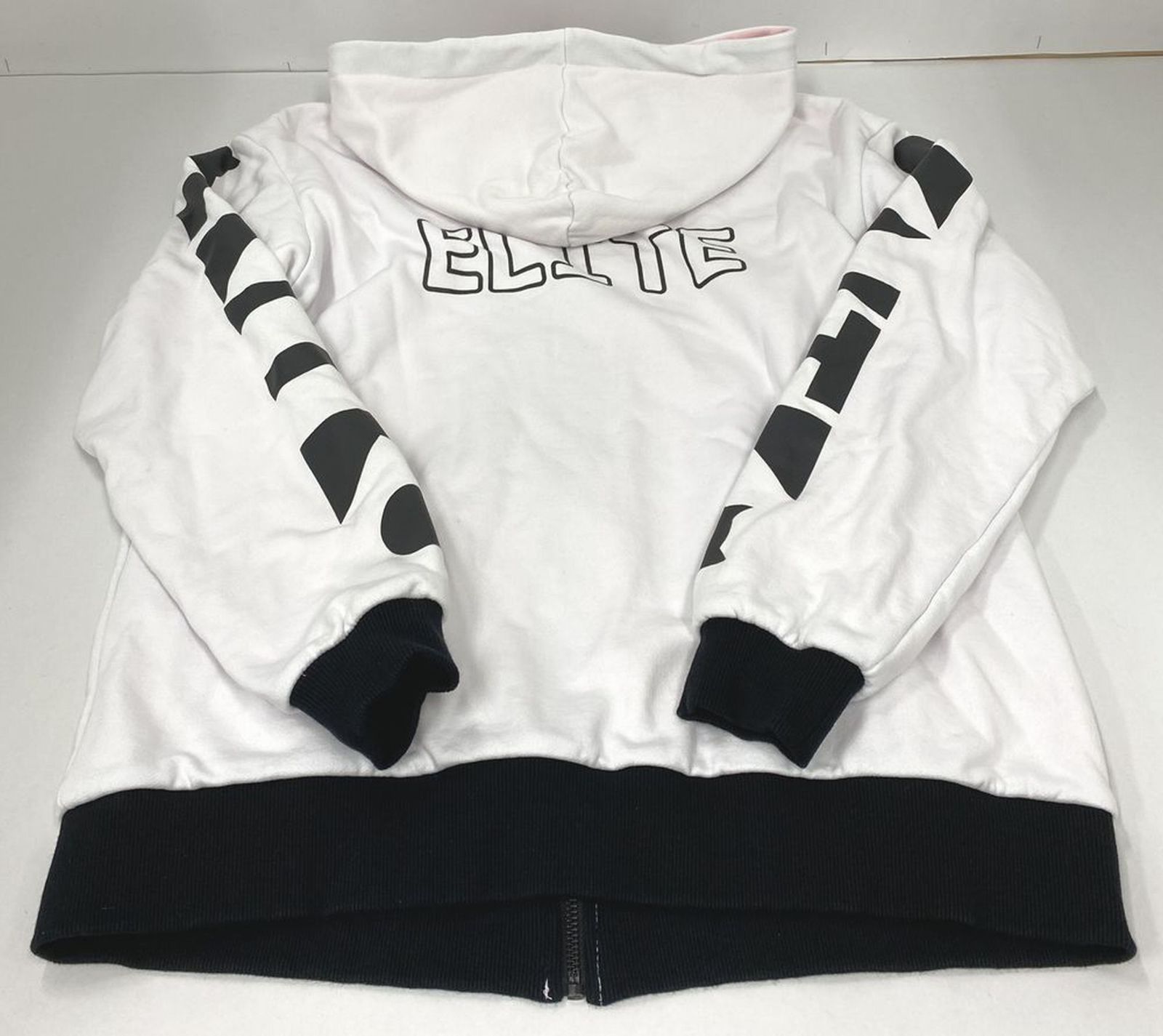 さくらみこ4周年記念グッズ 35Pのえり〜とパーカー さくらみこ 活動4