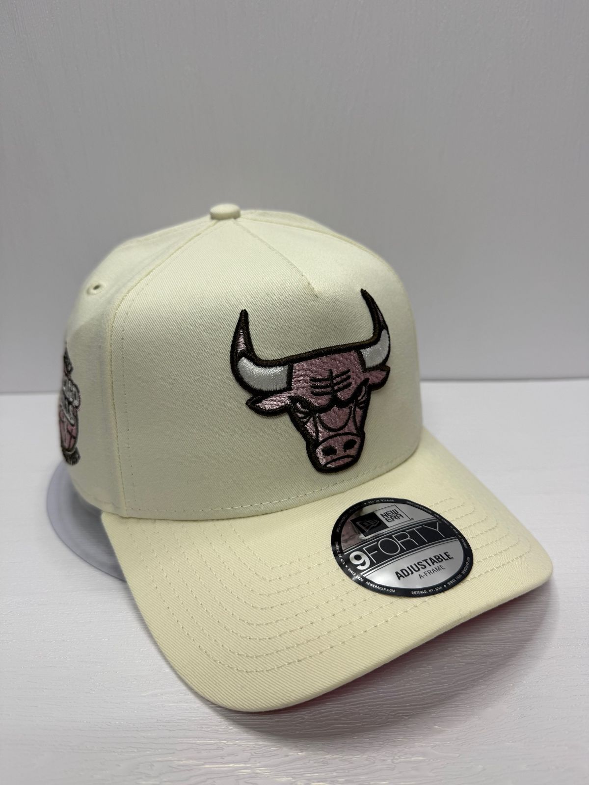 DIESEL ブラック メタルロゴ Dロゴ キャップ DIESEL 金属ロゴ付き黒