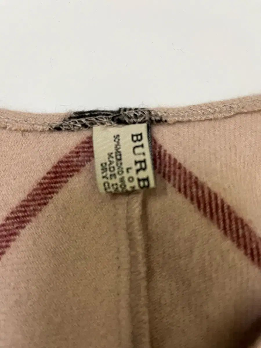 バーバリープローサムポンチョ　ピンク M BURBERRY(バーバリー ) ピンク ポンチョ - メルカリ