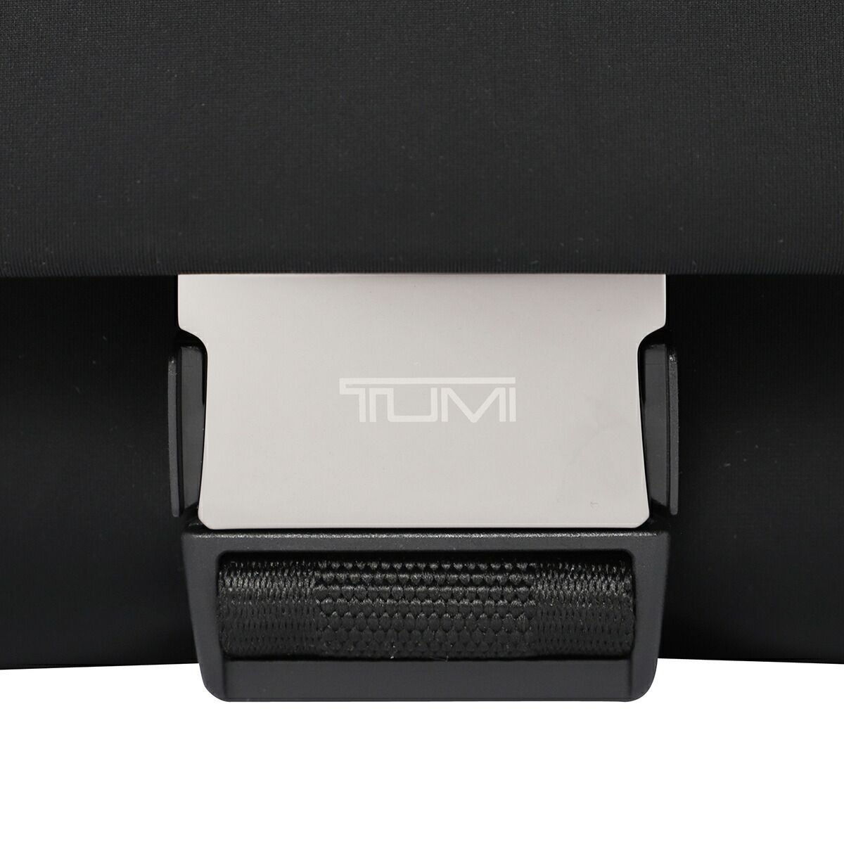 トゥミ TUMI