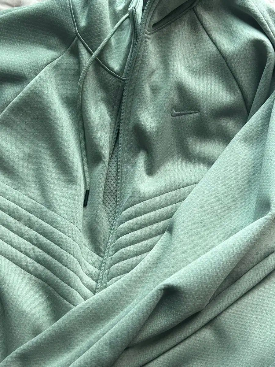 NIKE ナイキ ジップアップパーカー フード付き 淡い 緑 ライトグリーン ヴィンテージ