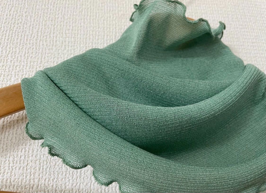 ロングタイプエメラルドグリーンシルク50%レースシングルウェーブ  