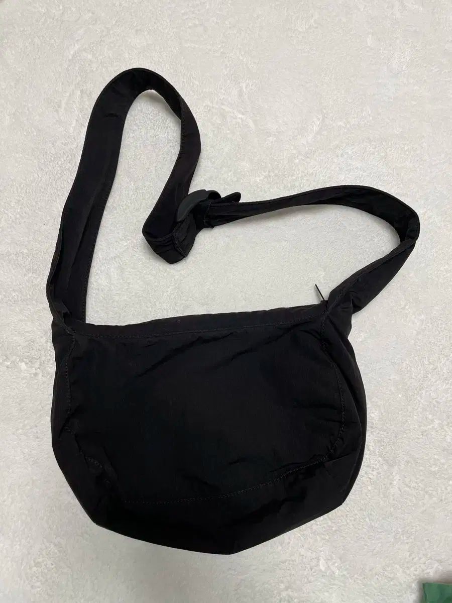 品質保証，大人気】 COS(コス) サドルバッグ クロスボディバッグ