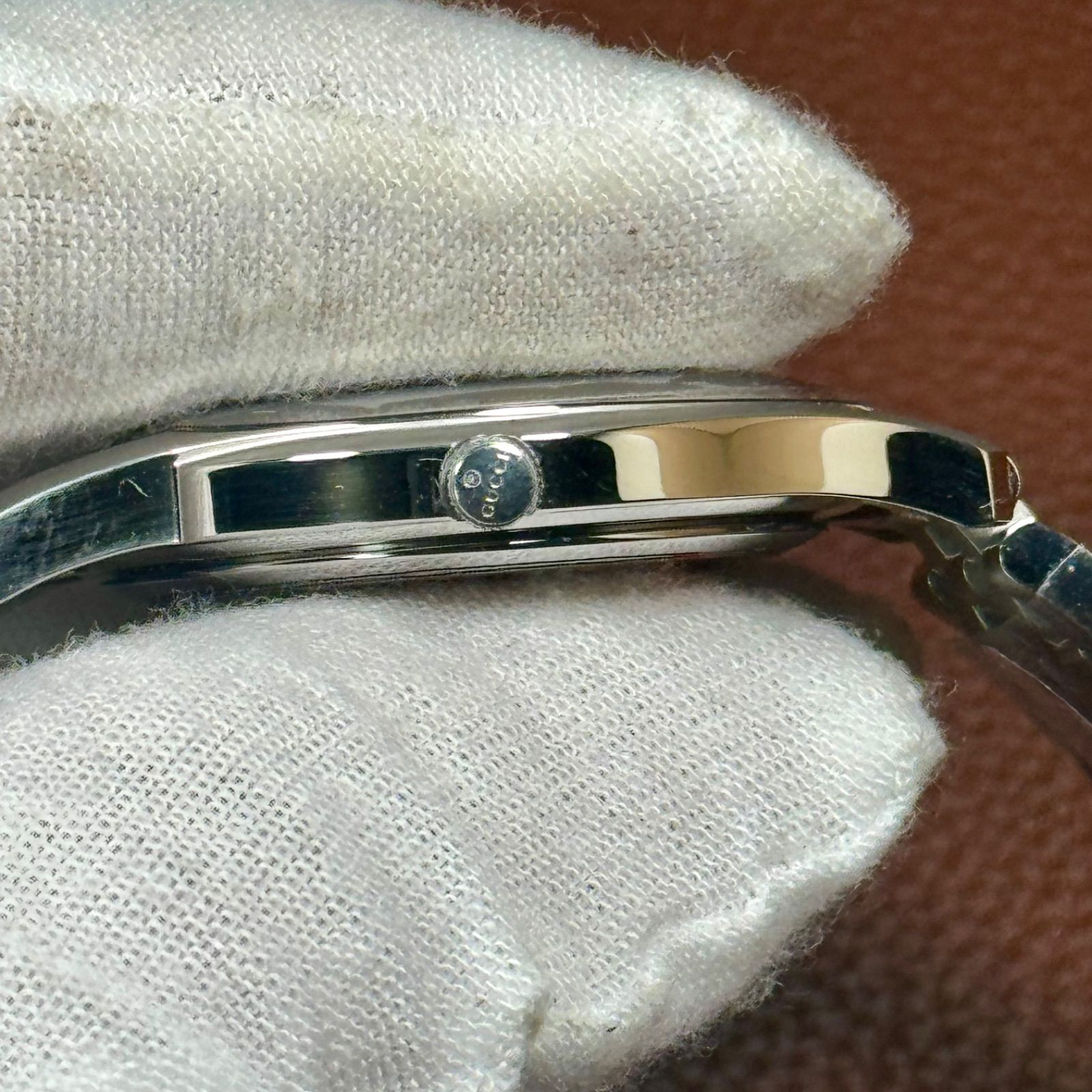 新品】グッチ GUCCI 腕時計 メンズ YA055302 黒 稼働品 - メルカリ