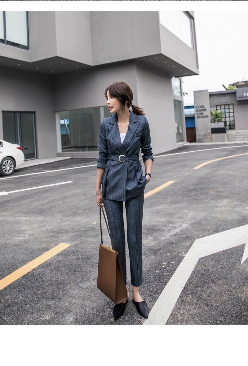 事務服